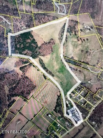 985 Lane Dr, Friendsville, TN 37737