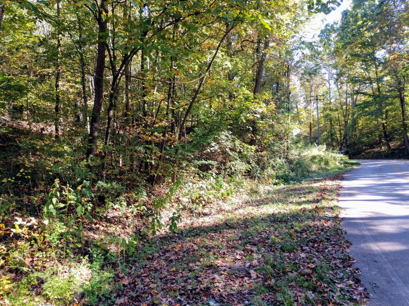 9885 Old Kingston Rd, Loudon, TN 37774