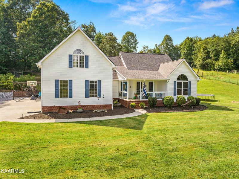990 County Road 609, Athens, TN 37303