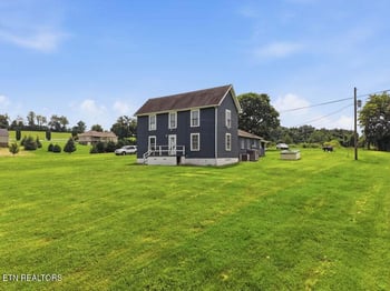 990 Dover Rd, Morristown, TN 37813