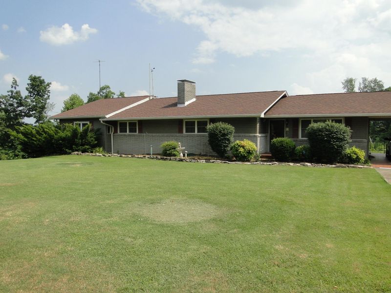 990 Highway 39 E, Englewood, TN 37329