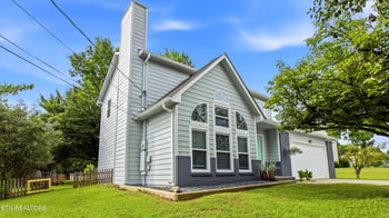 9905 Crestline Dr, Knoxville, TN 37922