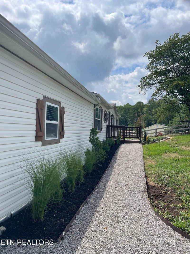 9906 Heiskell Rd, Heiskell, TN 37754