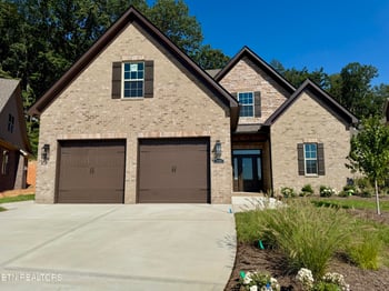 9906 Swan Song Ln, Knoxville, TN 37922