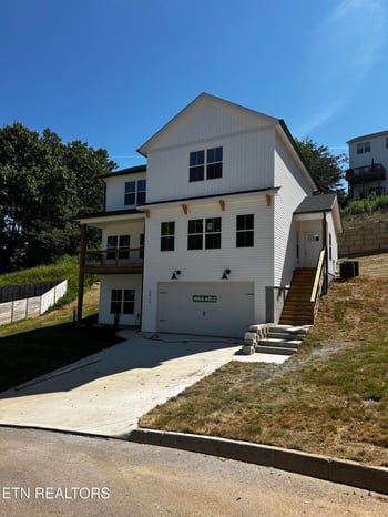 9912 Terra Vista Way, Knoxville, TN 37931