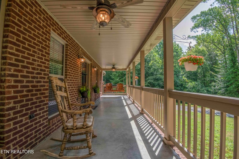 9915 Smoky Row Rd, Strawberry Plains, TN 37871