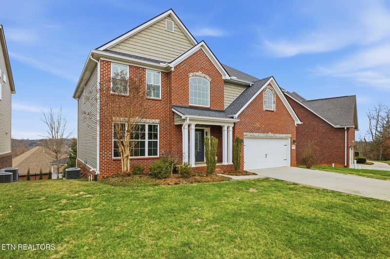 9915 Winding Hill Ln, Knoxville, TN 37931