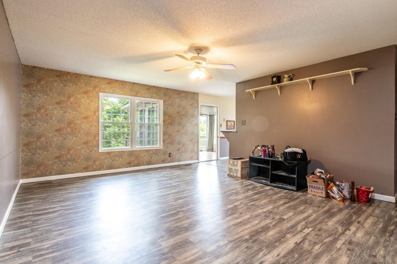 992 Dunkirk Dr, Maryville, TN 37801