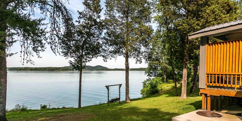 992 Leisure Ln, Sevierville, TN 37876