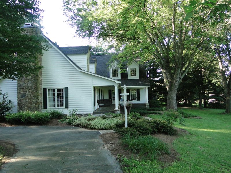 9921 Dutchtown Rd, Knoxville, TN 37923