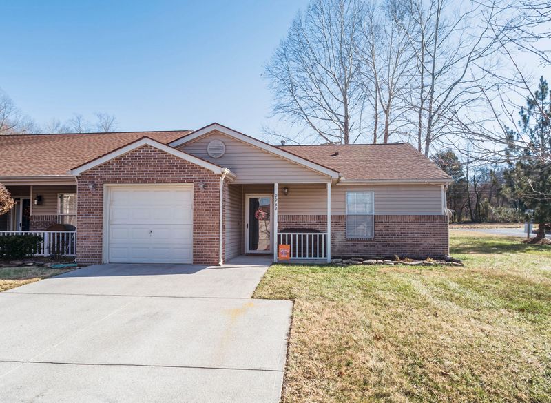 9932 Gate Post Way, Knoxville, TN 37931