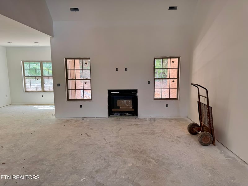 9938 Rio Bravo Ln, Knoxville, TN 37922