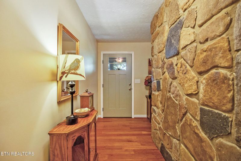 994 Huntsville Hill Rd, Helenwood, TN 37755