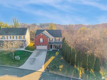 9948 Coral Springs Ln, Knoxville, TN 37922