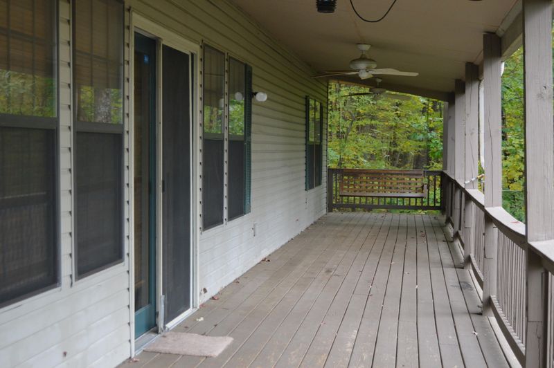 995 Alpine Dr, Sevierville, TN 37876