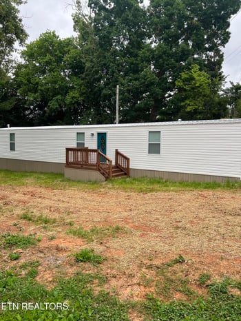 9960 Shaw Ferry Rd, Lenoir City, TN 37772