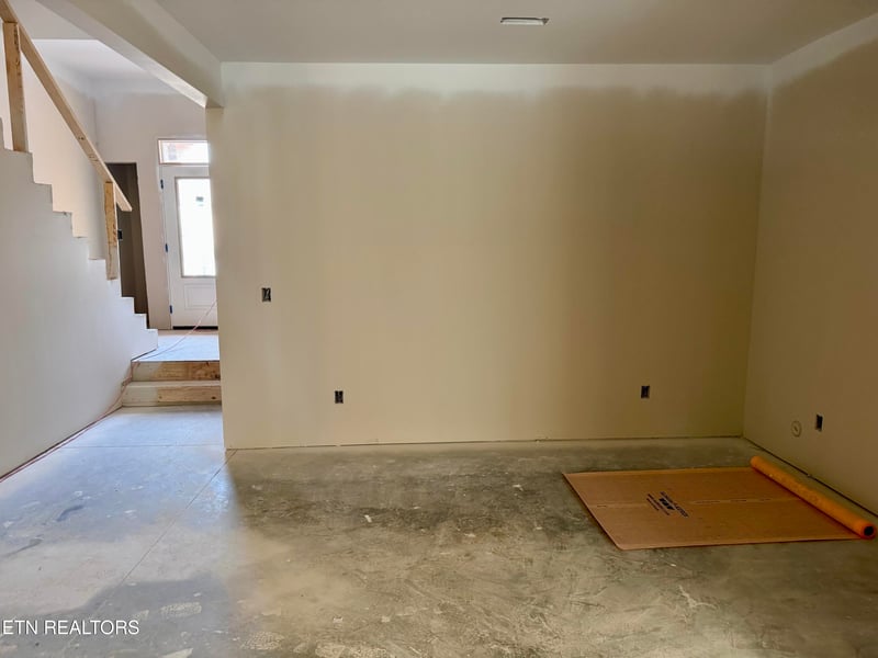 9968 Rio Bravo Ln, Knoxville, TN 37922