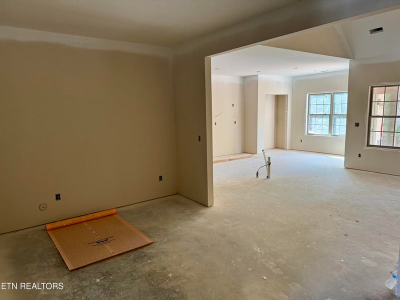 9968 Rio Bravo Ln, Knoxville, TN 37922