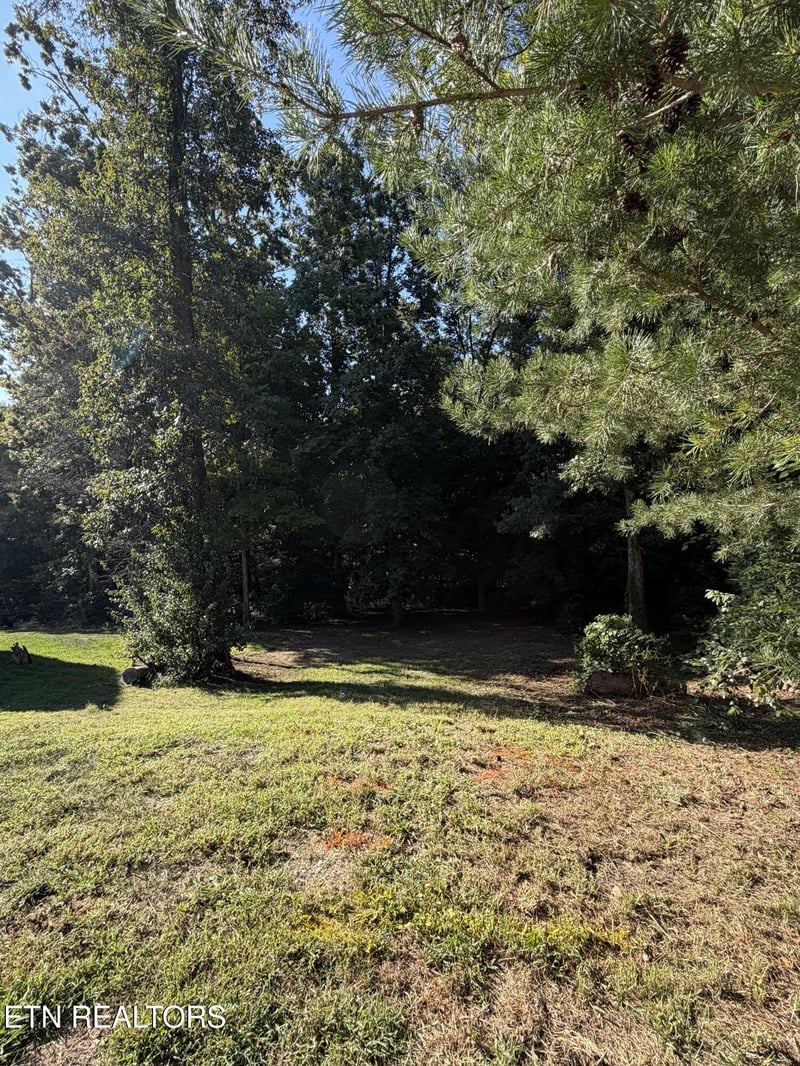 9976 Winding Hill Ln, Knoxville, TN 37931