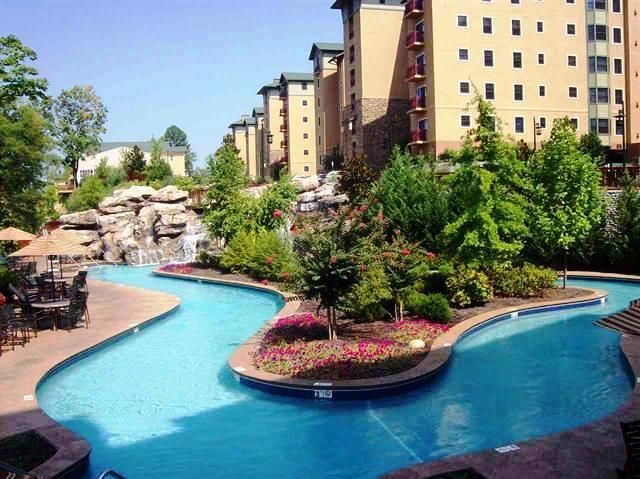 Condo 212 Dollywood Ln, Pigeon Forge, TN 37863
