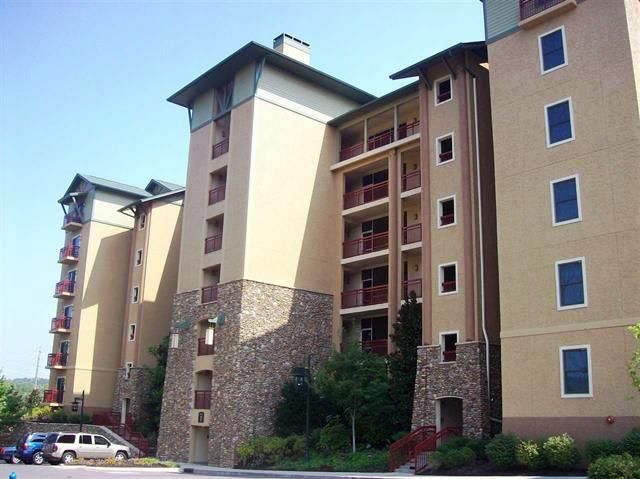 Condo 212 Dollywood Ln, Pigeon Forge, TN 37863