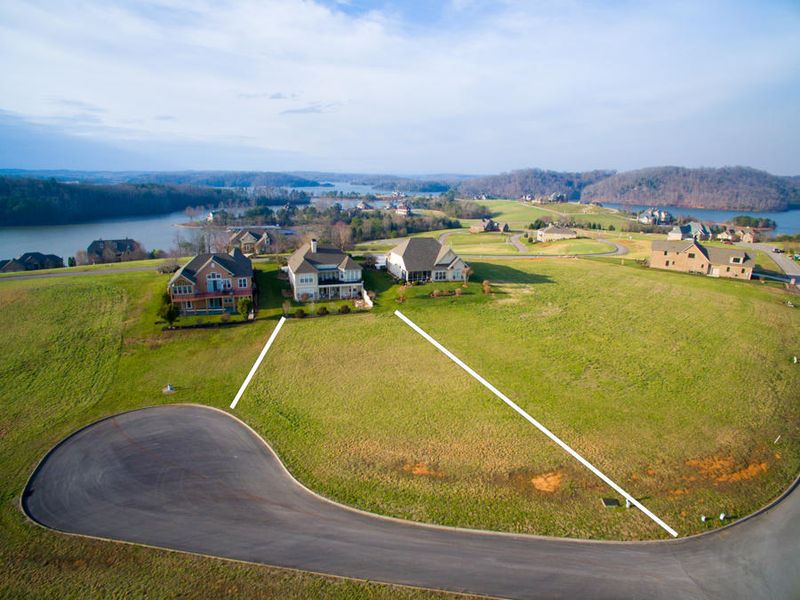 L-1092 Grandville Ct, Vonore, TN 37885