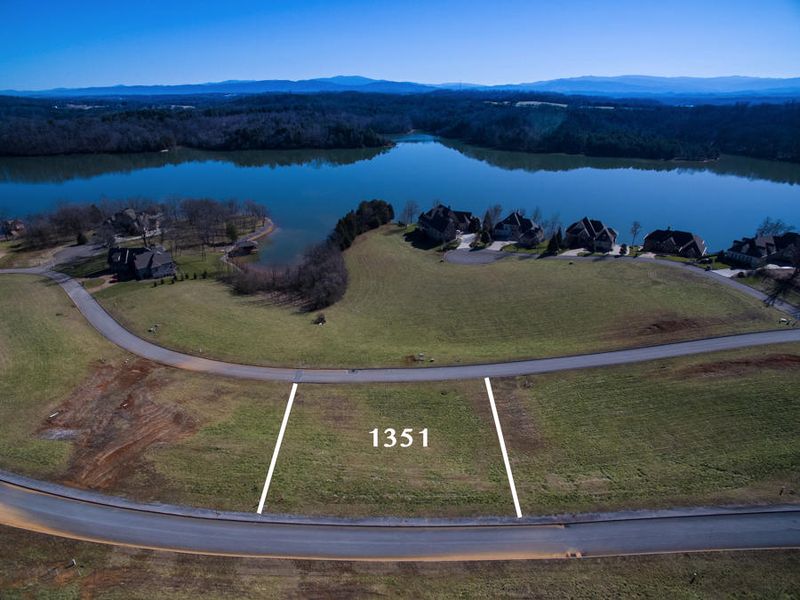 L-1351 Starling Dr, Vonore, TN 37885