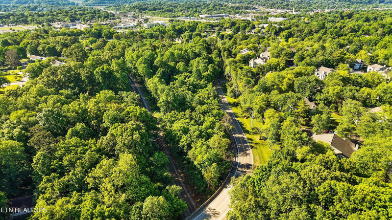 L-19 Dry Gap, Knoxville, TN 37912