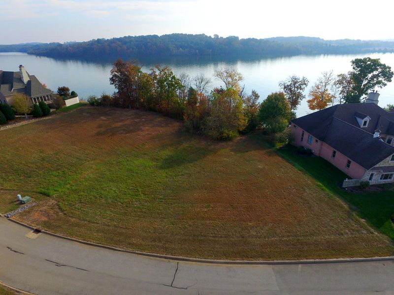 L-426r Rock Point Dr, Vonore, TN 37885