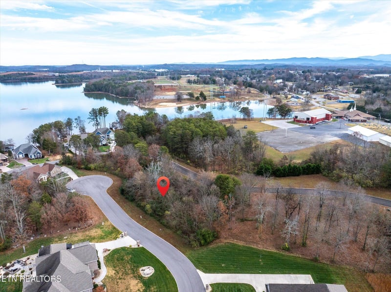 L71 Cardinal Way, Vonore, TN 37885