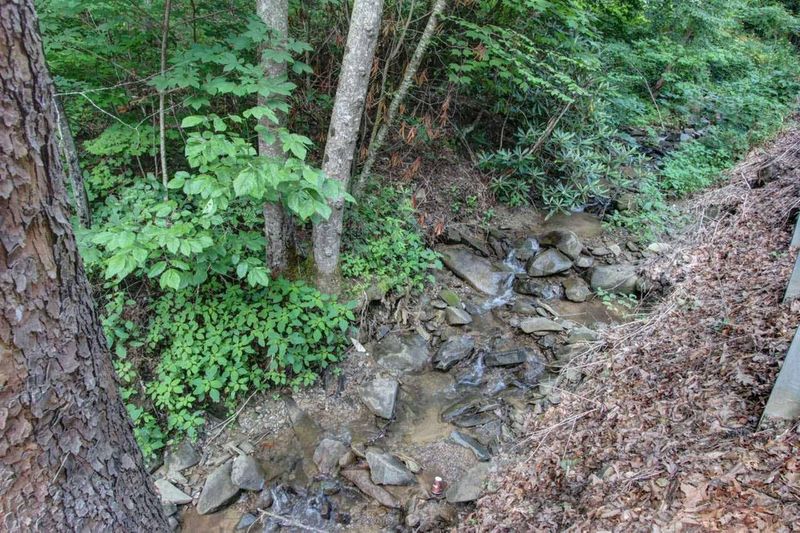 L8a Ski Mountain Rd, Gatlinburg, TN 37738