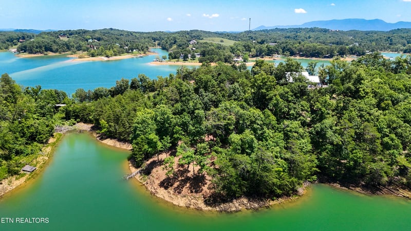 Lot 2 Lake Oaks Way, Sevierville, TN 37876
