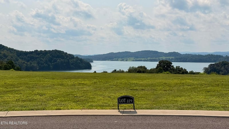 Lot 229 Heritage Shore, Morristown, TN 37814