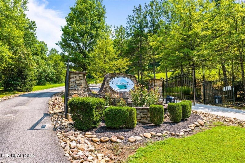 Lot 44 Old Hearth, Lafollette, TN 37766
