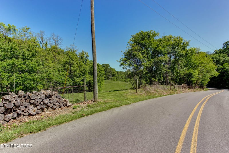 Lots 1-6R Thomas Cross Rd, Sevierville, TN 37876