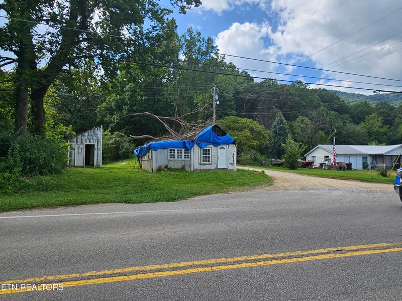 Oliver Springs, TN 37840