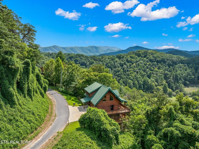Pigeon Forge, TN 37863