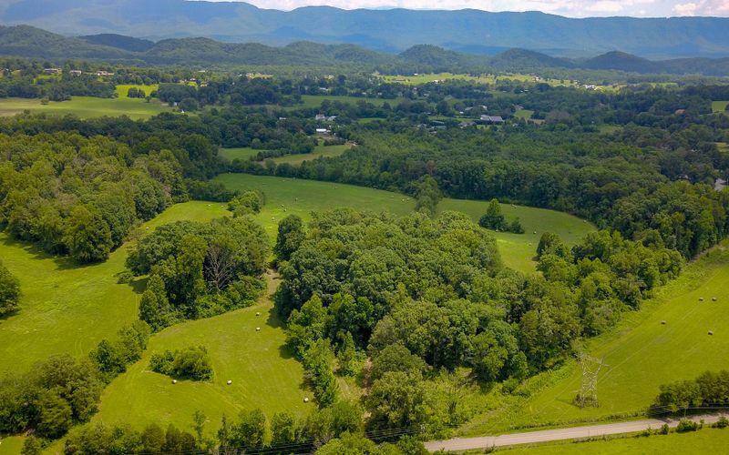 Tract 2 Carpenters Grade Rd, Maryville, TN 37803
