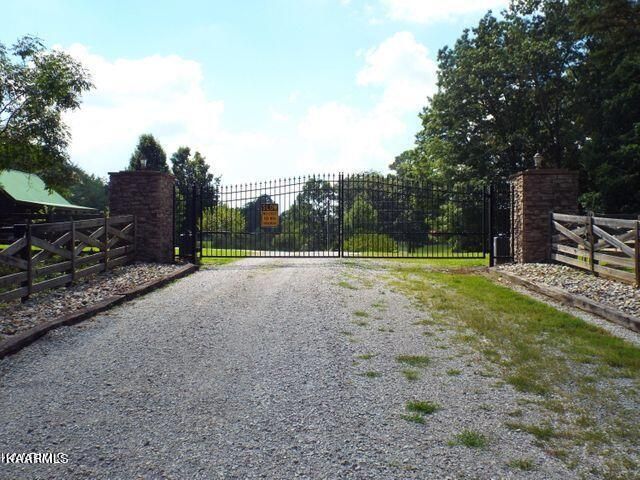 Tract 2 Four Mile Creek Rd, Deer Lodge, TN 37726