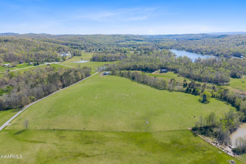 Tract 8 Browns Peninsula Rd, Kingston, TN 37763