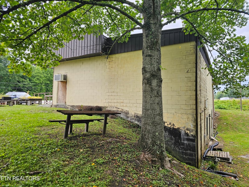 Winfield, TN 37892