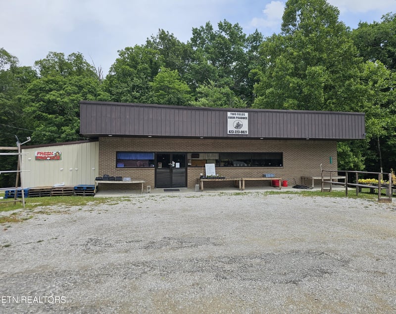Winfield, TN 37892
