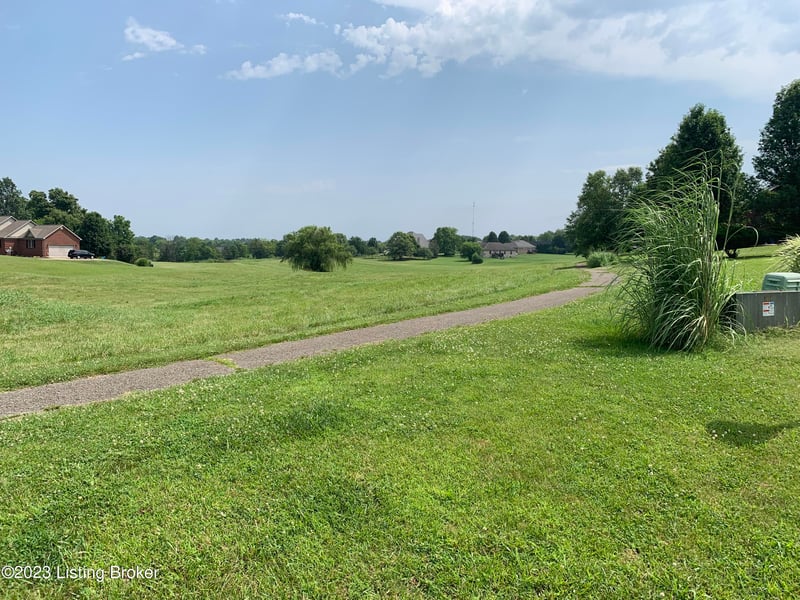 04 Deep Springs Dr, Bardstown, KY 40004