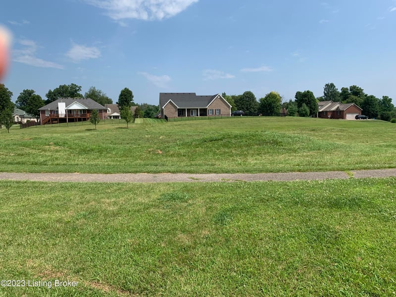 04 Deep Springs Dr, Bardstown, KY 40004