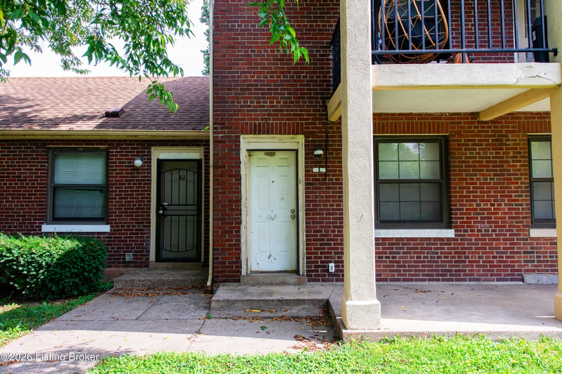 1 College Ct, Louisville, KY 40203
