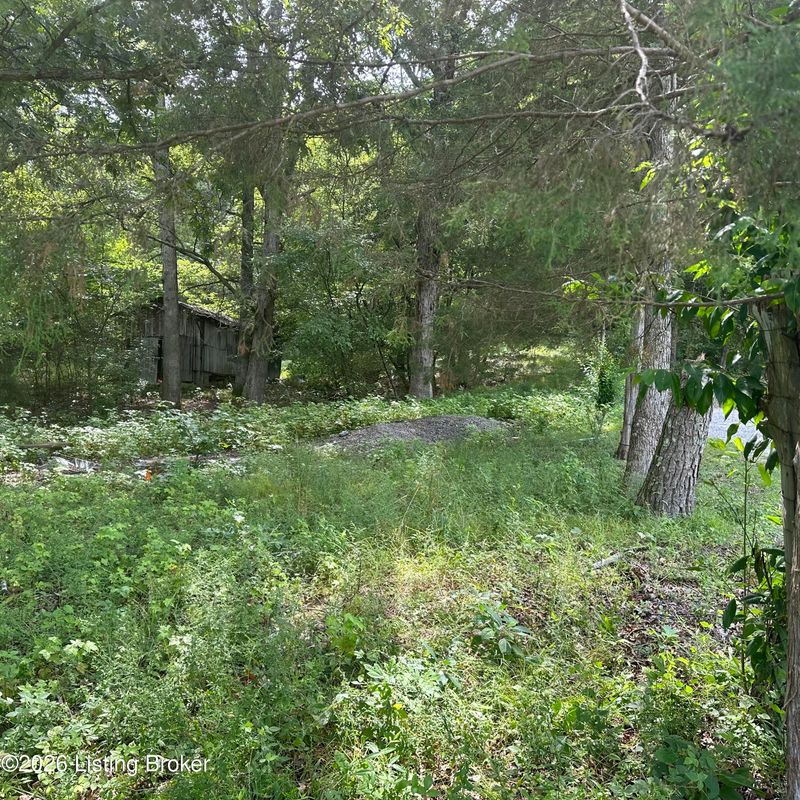 1 Forest Hill Rd, Shepherdsville, KY 40165