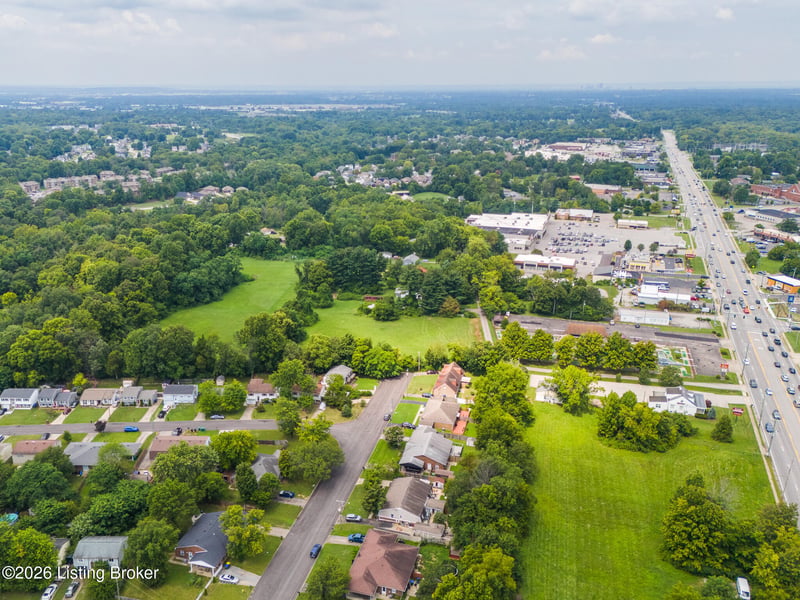 1 Settlers Trace Rd, Louisville, KY 40291