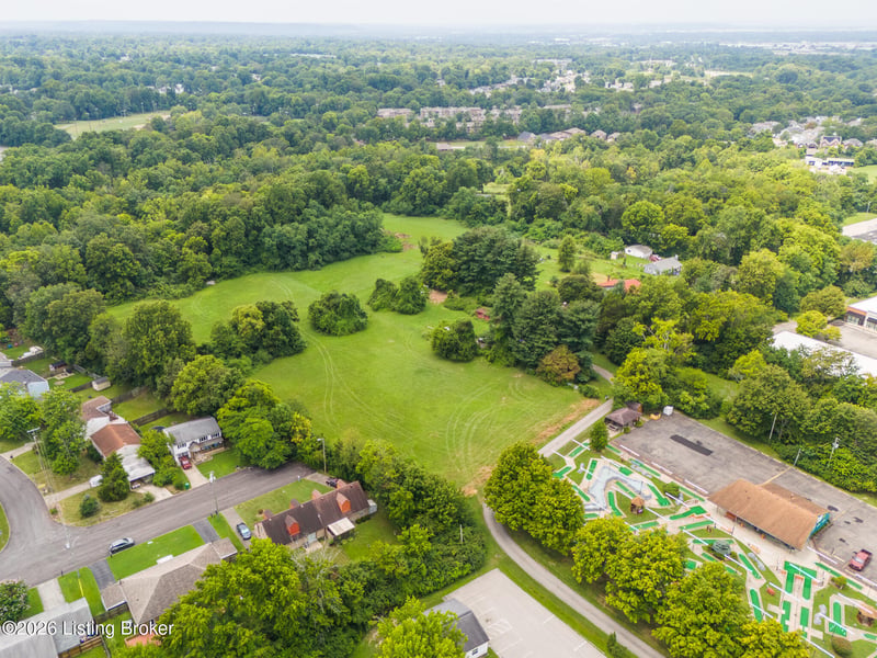 1 Settlers Trace Rd, Louisville, KY 40291