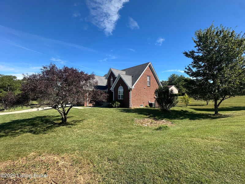 100 E Court Dr, Bedford, KY 40006