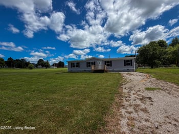 100 N Center St, Irvington, KY 40146